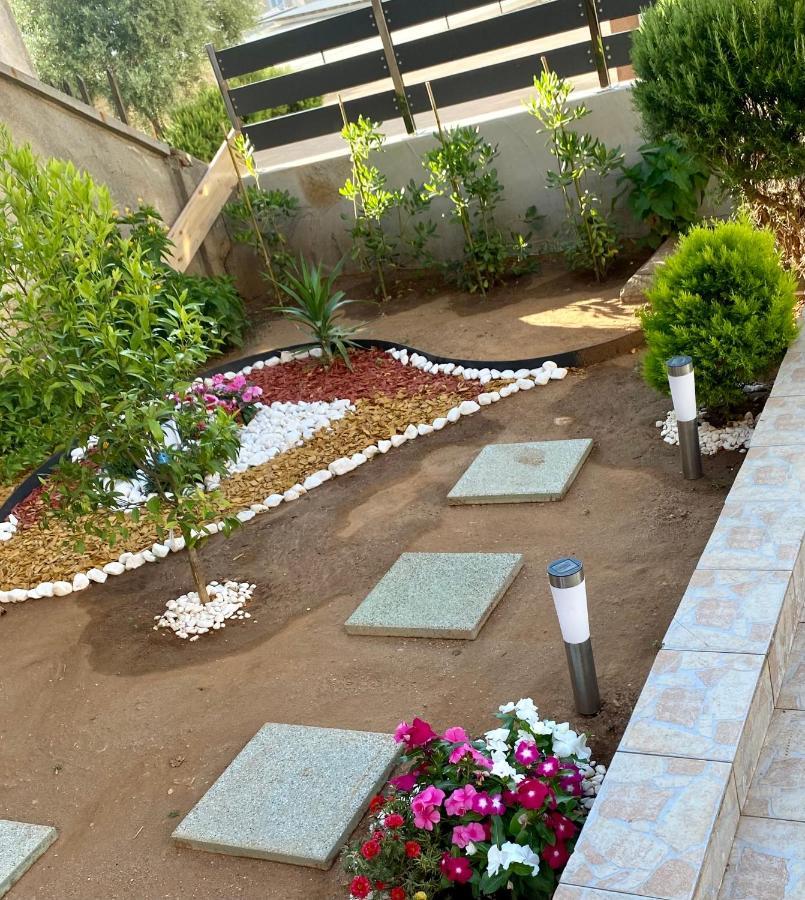 Lumar Holidays And Apartments Preko Exterior foto